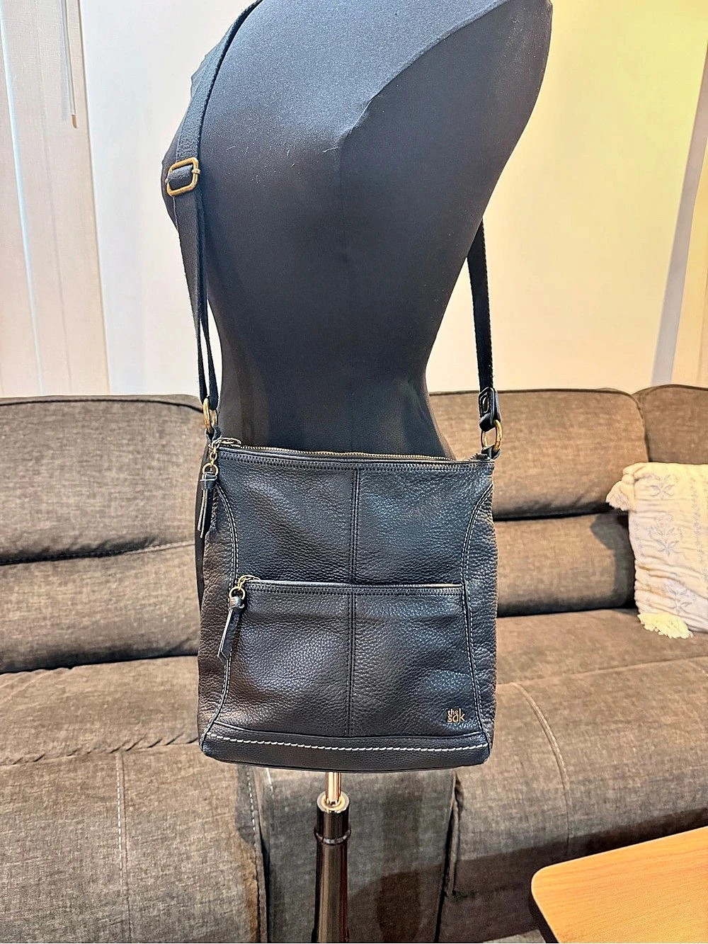 The Sak Iris Crossbody Black Leather Bag in black